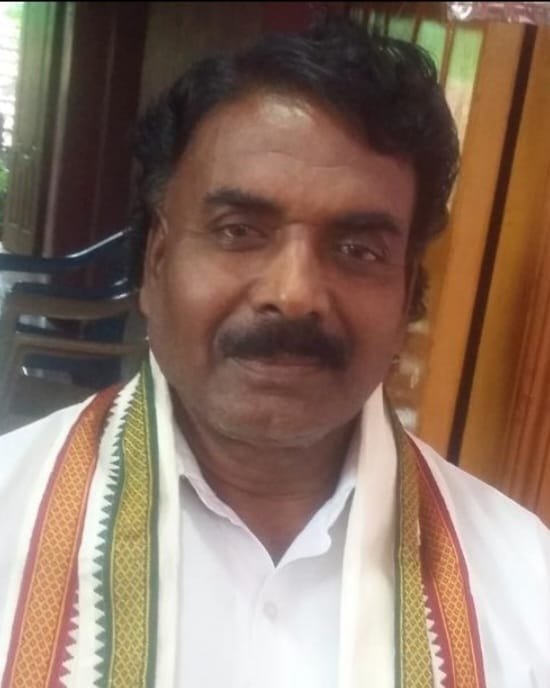 விவசாய பணிகளுக்கு 100 நாள் பணியாளர்களை பயன்படுத்த மாவட்ட ஆட்சியருக்கு முன்னாள் ஊராட்சி மன்ற தலைவர் கோரிக்கை