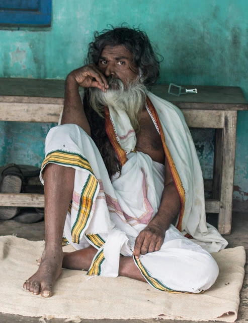 மௌனத்தால் பேசும் பிரகாசம் சுவாமிகள்