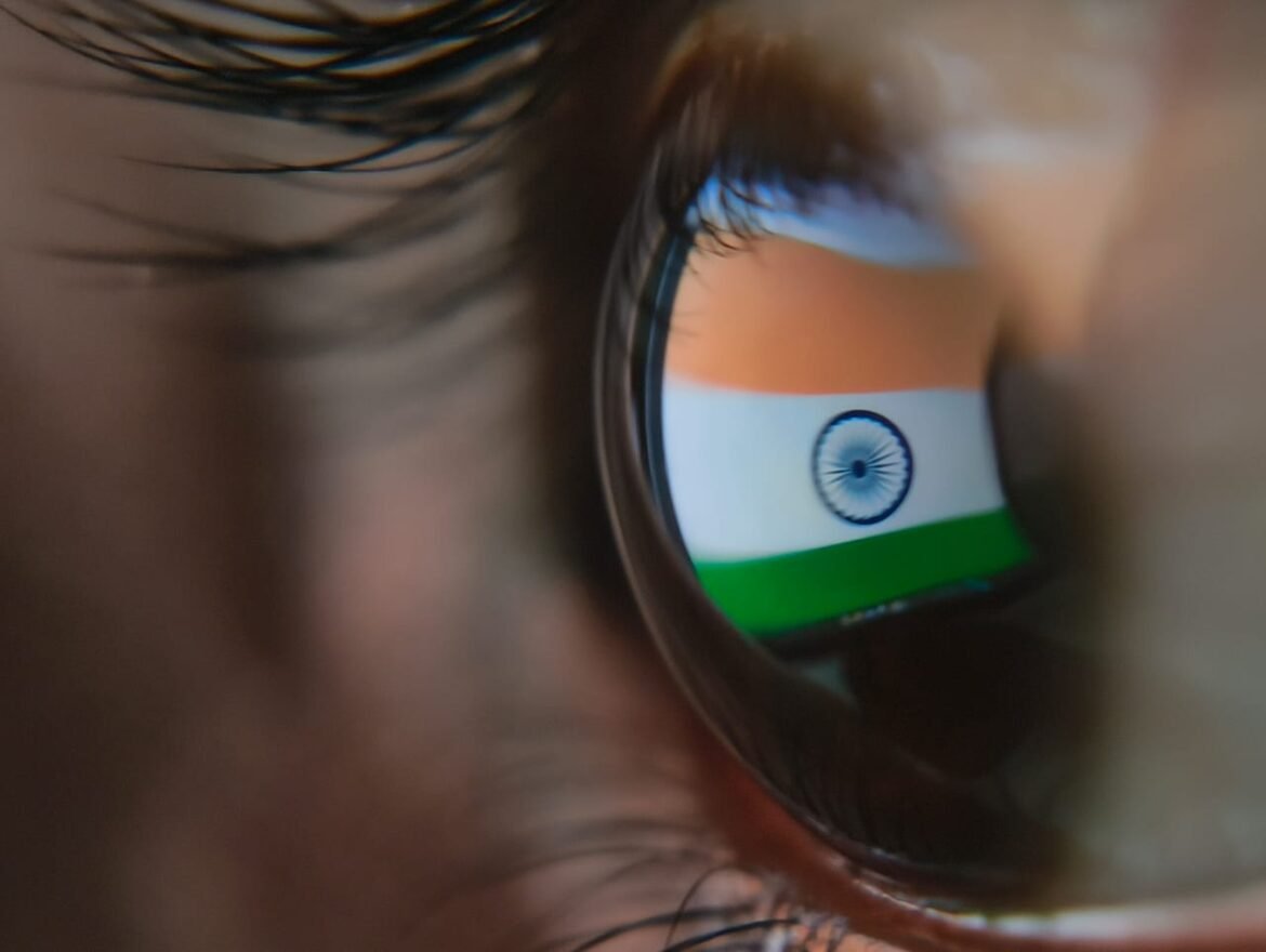 EYE