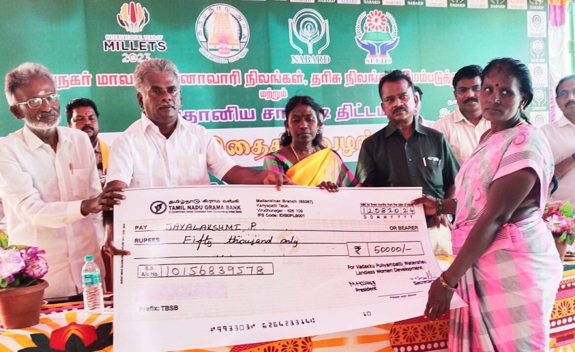 விவசாயிகளுக்கு சிறுதானிய விதைகள் வழங்கும் நிகழ்ச்சி விருதுநகரில் நடைப்பெற்றது….