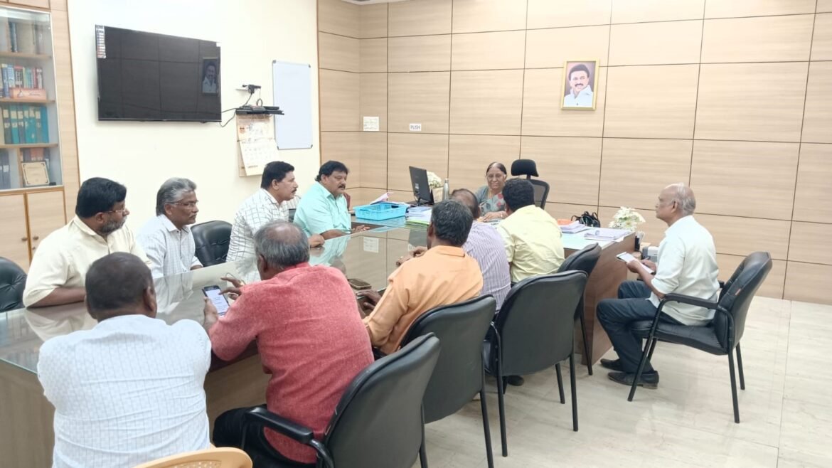 போசியா உறுப்பினர்கள் கோவை மாவட்ட தலைமை மின் பொறியாளரை சந்தித்து பேச்சுவார்த்தை