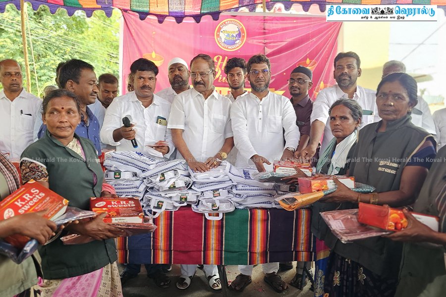 கோவையில் சமத்துவ தீபாவளி கொண்டாட்டம்