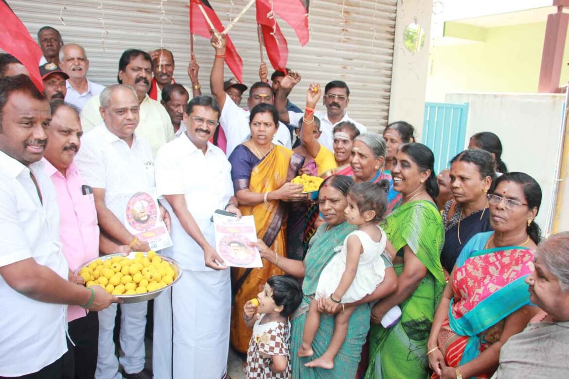 திமுகவின் நான்காண்டு சாதனையை கொண்டாடினார் முன்னாள் சட்டமன்ற உறுப்பினர் நா கார்த்திக்