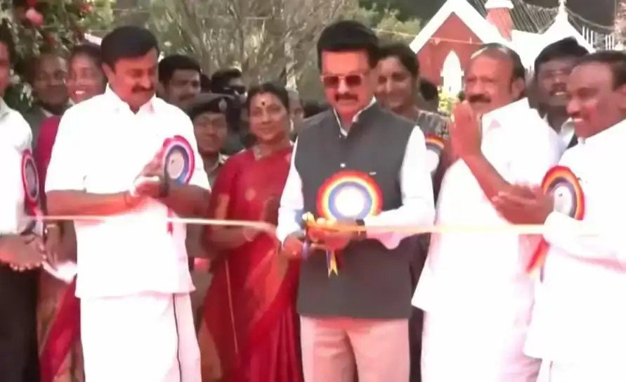 ​உதகையில் 127ஆவது மலர் கண்காட்சியை முதல்வர் மு.க. ஸ்டாலின் தொடங்கி வைத்தார்.​