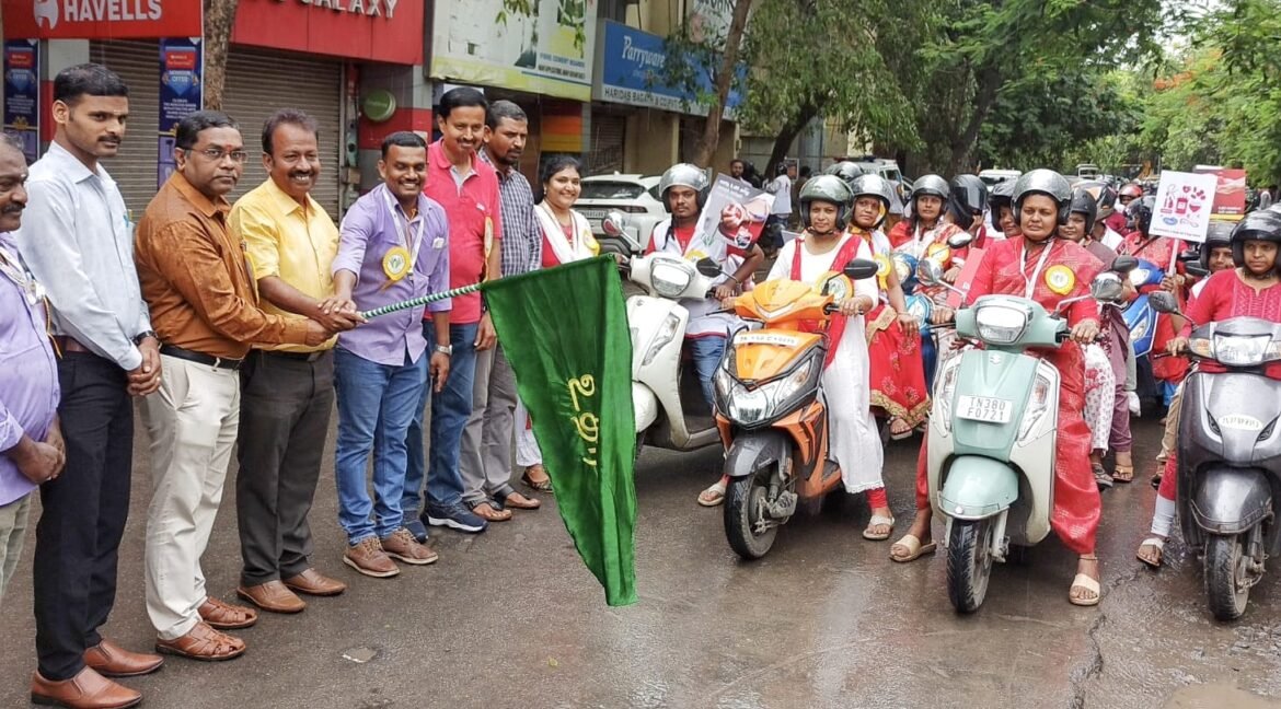 ரத்த தான விழிப்புணர்வு இருசக்கர வாகன பேரணி