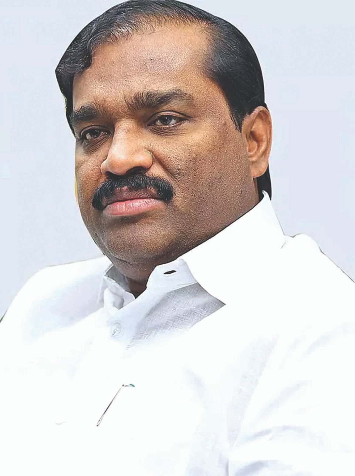 விஜய் இளம்பெண்களை கட்டிபிடித்தார் என்று சொன்னேனா? -வேல்முருகன் பாய்ச்சல்