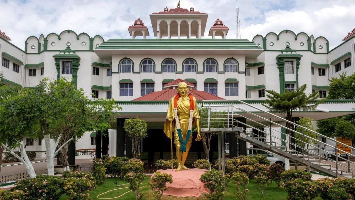 கோயில் நிதியில் திருமண மண்டபம் கட்டக்கூடாது – உயர் நீதிமன்றம் அதிரடி உத்தரவு