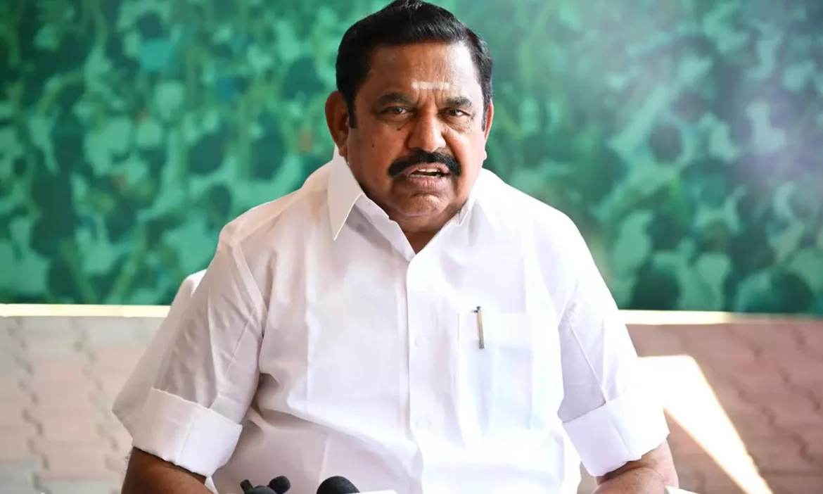 அதிமுக வழக்கு: எடப்பாடி பழனிசாமி மனுவை தள்ளுபடி செய்த உத்தரவுக்கு இடைக்கால தடை!