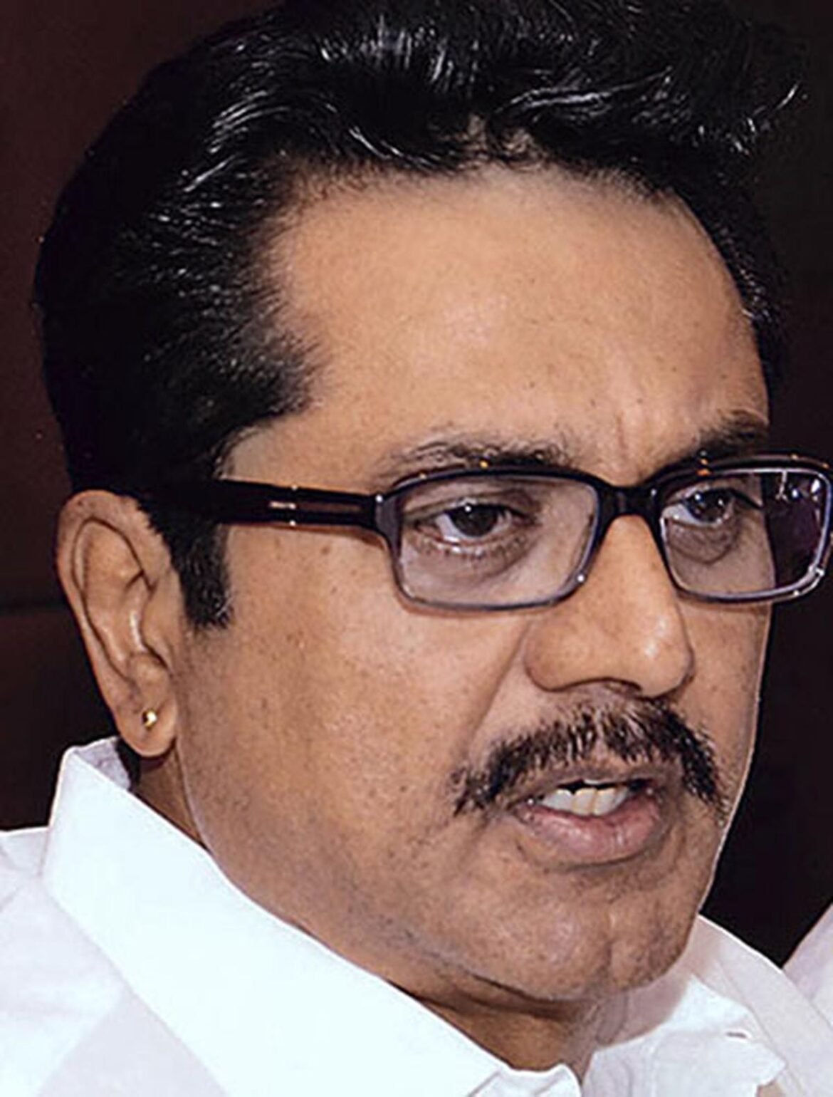 கொடநாடுவில் தெருவின் நின்ற சிங்கம்- சரத்குமார் சொல்வது யாரை?