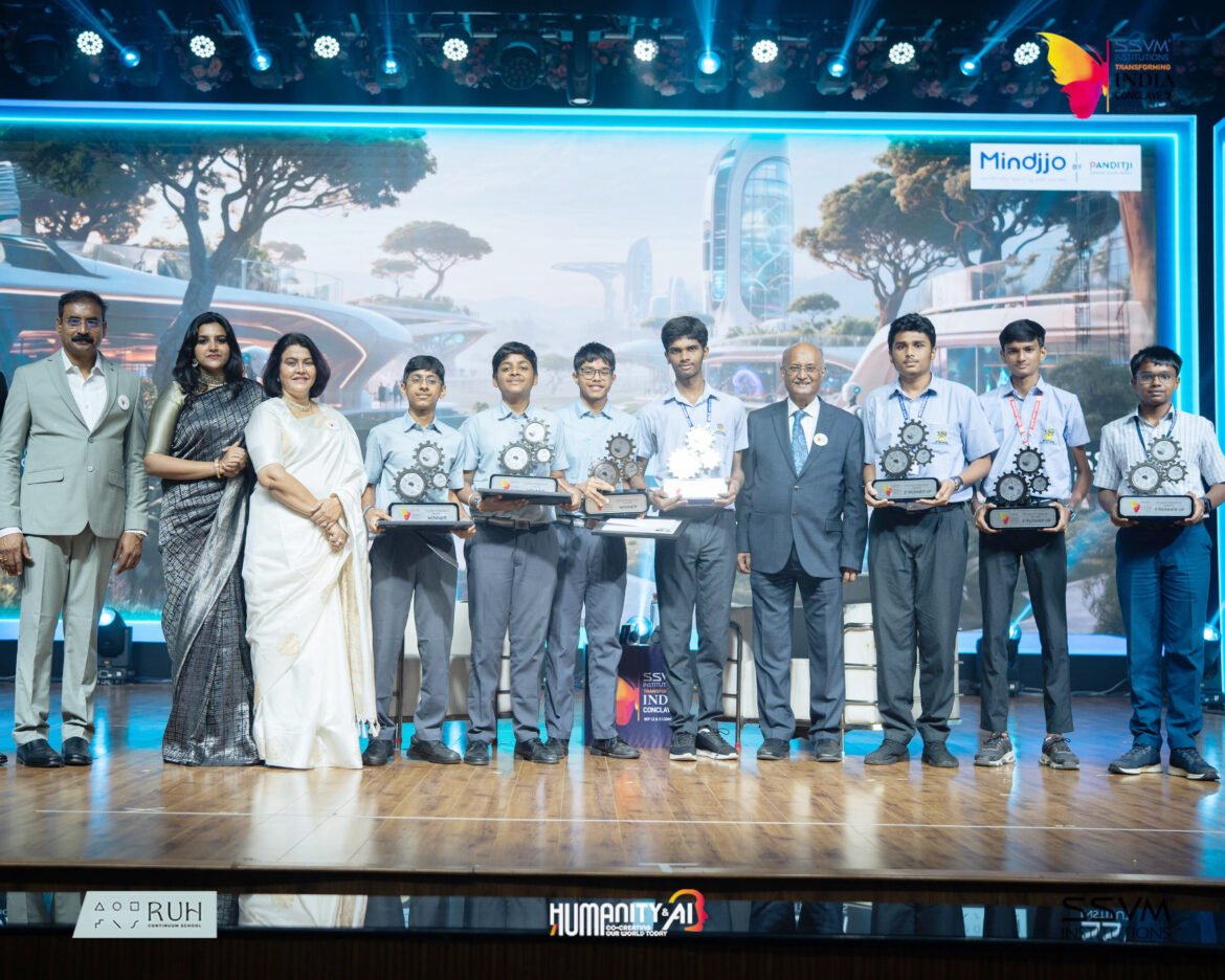 மாணவர்களுக்கு ஸ்டுடன்ட்பிரனூர் அவார்ட்ஸ் வழங்கி கௌரவித்த எஸ்எஸ்விஎம் நிறுவனங்கள்