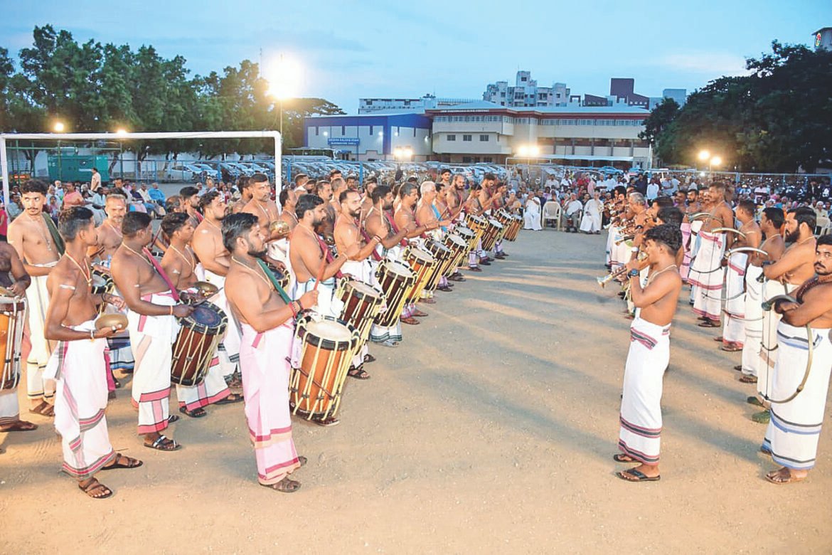 ஸ்ரீ கிருஷ்ணா ஸ்வீட்ஸ் சார்பில் 65 கலைஞர்கள் பங்கேற்ற பஞ்சரி மேளம்…