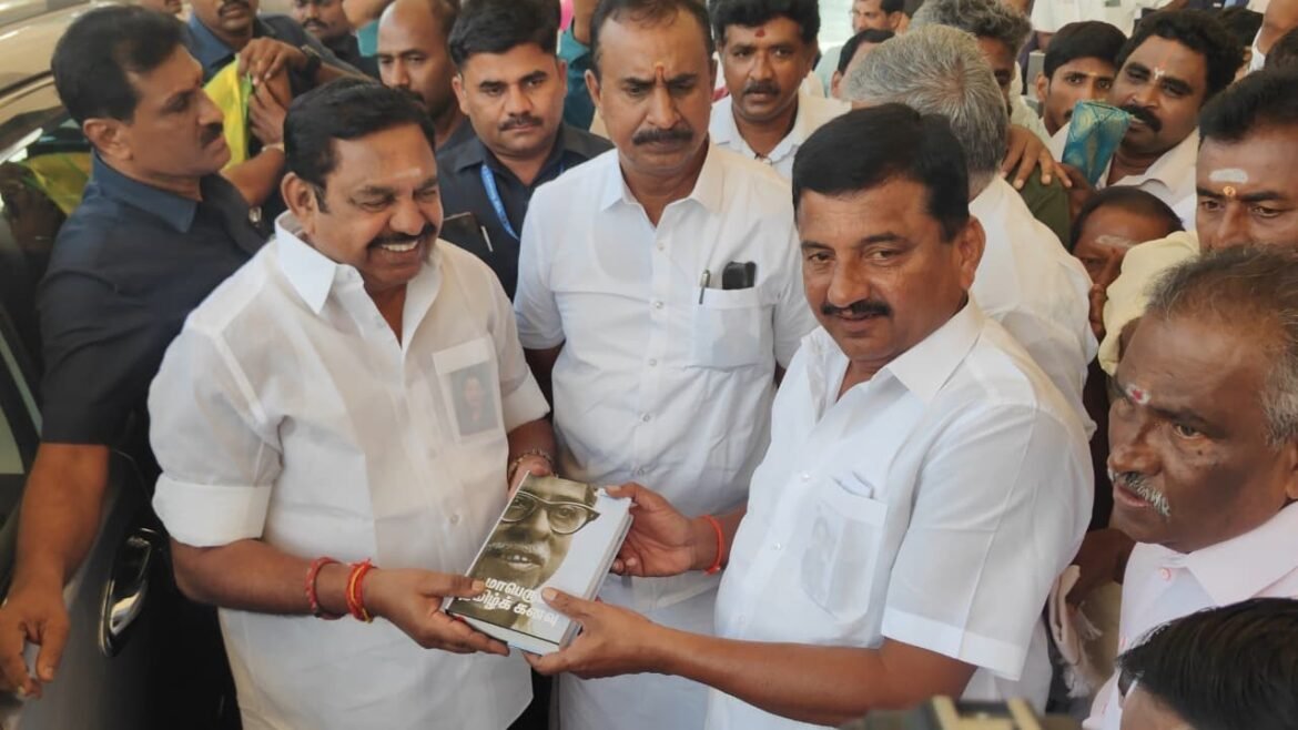 முன்னாள் முதல்வர் எடப்பாடி பழனிச்சாமியை வரவேற்ற சட்டமன்ற உறுப்பினர் பி.ஆர்.ஜி.அருண்குமார்