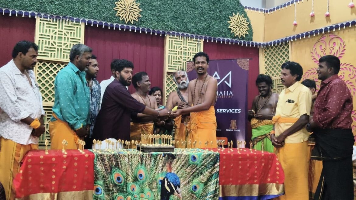 கந்த சஷ்டி முன்னிட்டு கோவை ஈச்சனாரியில் 100 பக்தர்களுக்கு முருகன் வேல் வழங்கிய நமஹா அமைப்பு