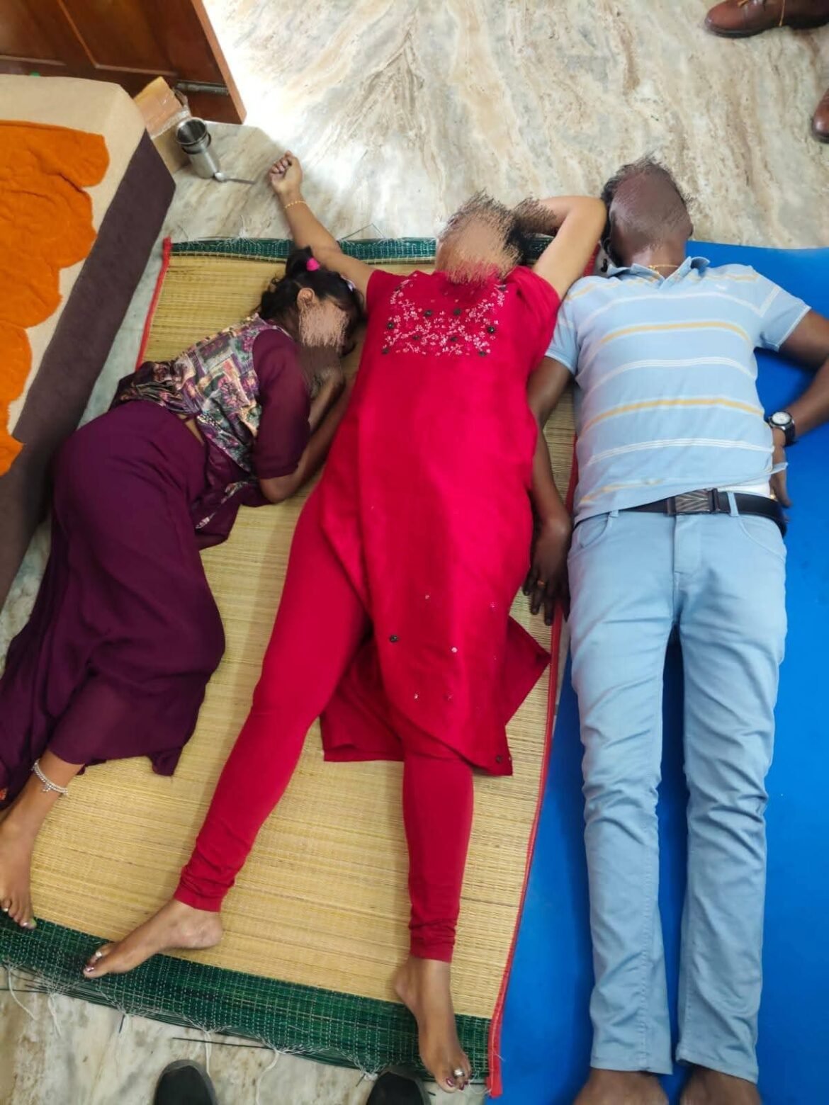 கோவை அருகே குடும்பத்துடன் தற்கொலை – மூன்று பேர் உயிரிழப்பு