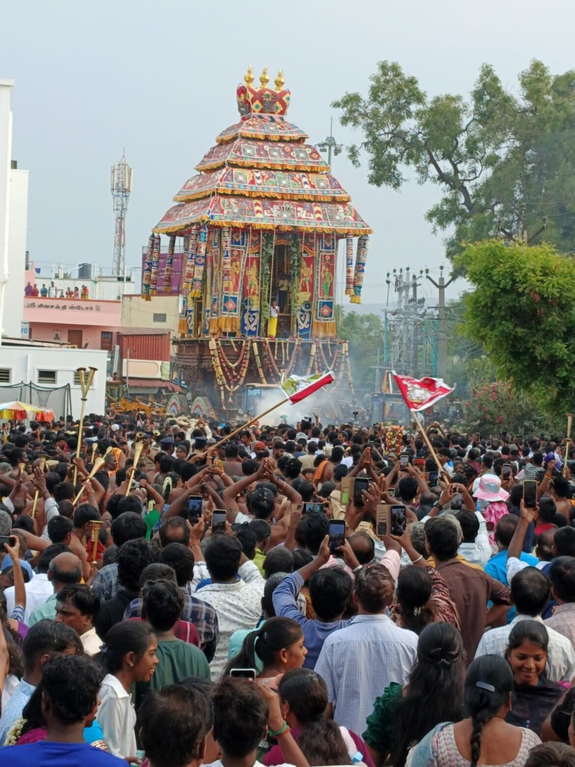 பேரூர் பட்டீஸ்வரர் கோயில் பங்குனி உத்திர தேர்