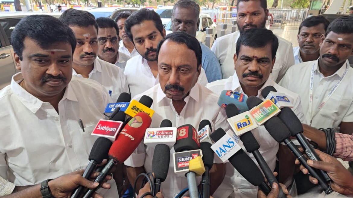 மாற்றத்தை கொண்டு வரக்கூடிய திறன் விஜய்க்கே உள்ளது – கோவை விமான நிலையத்தில் செங்கோட்டையன் பேட்டி