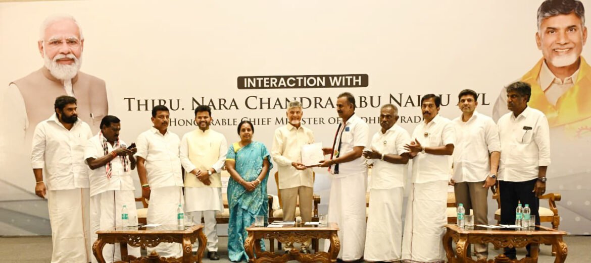 என்.டி.ஏ. வேட்பாளர்களுக்கு ஆதரவாக ஆந்திர முதல்வர் நாரா சந்திரபாபு நாயுடு தீவிர பிரசாரம்