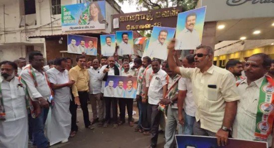 ​கோவையில் காங்கிரஸ் வேட்பாளர்களுக்கு எதிராக கட்சியினரே போராட்டம்