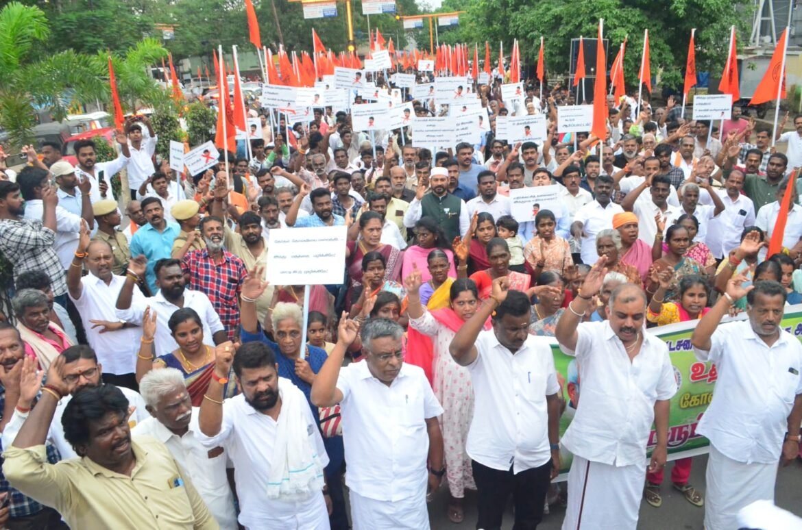உதயநிதி பேச்சுக்கு எதிர்ப்பு: கோவையில் இந்து முன்னணி கண்டன ஆர்ப்பாட்டம்