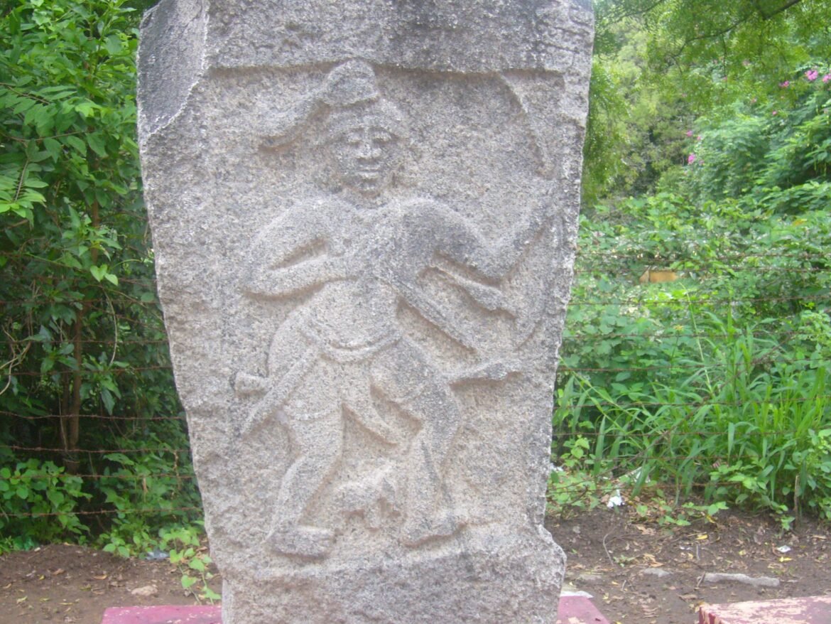 நடுகல் ஏன் தமிழர்களின் அடையாளம்?