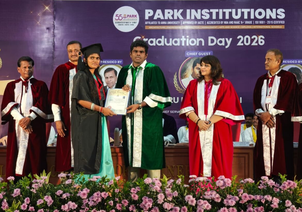 எலான் மஸ்க் போல சிந்திக்க வேண்டும்- பார்க் பட்டமளிப்பு விழாவில் அண்ணாமலை பேச்சு