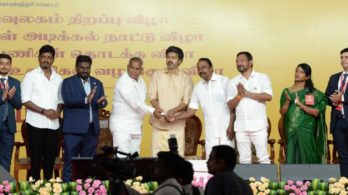 கோவையின் புதிய அறிவுக் கோபுரம் ‘பெரியார் அறிவுலகம்’! திறந்து வைத்தார் முதல்வர் விஜய்